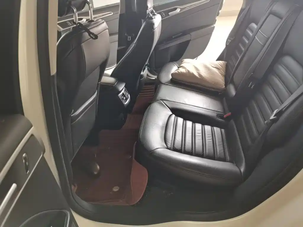 Ford Mondeo — миниатюра 19