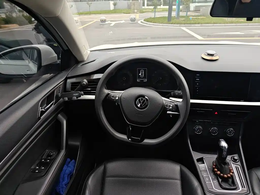Volkswagen Lavida — миниатюра 11