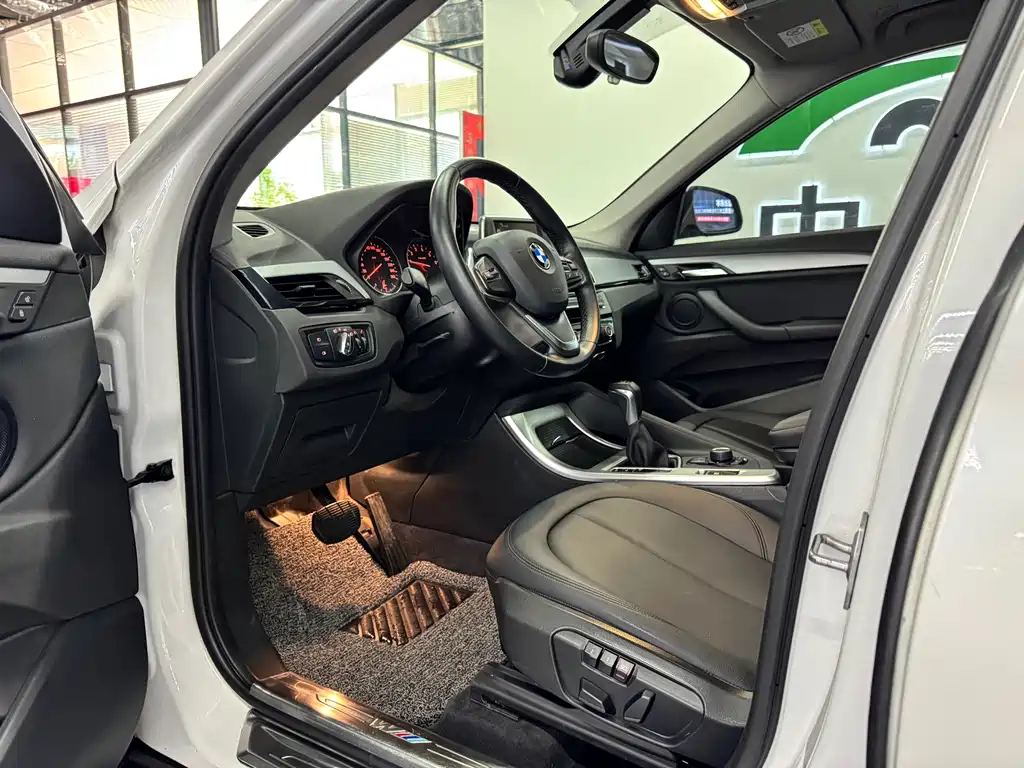 BMW X1 — миниатюра 7