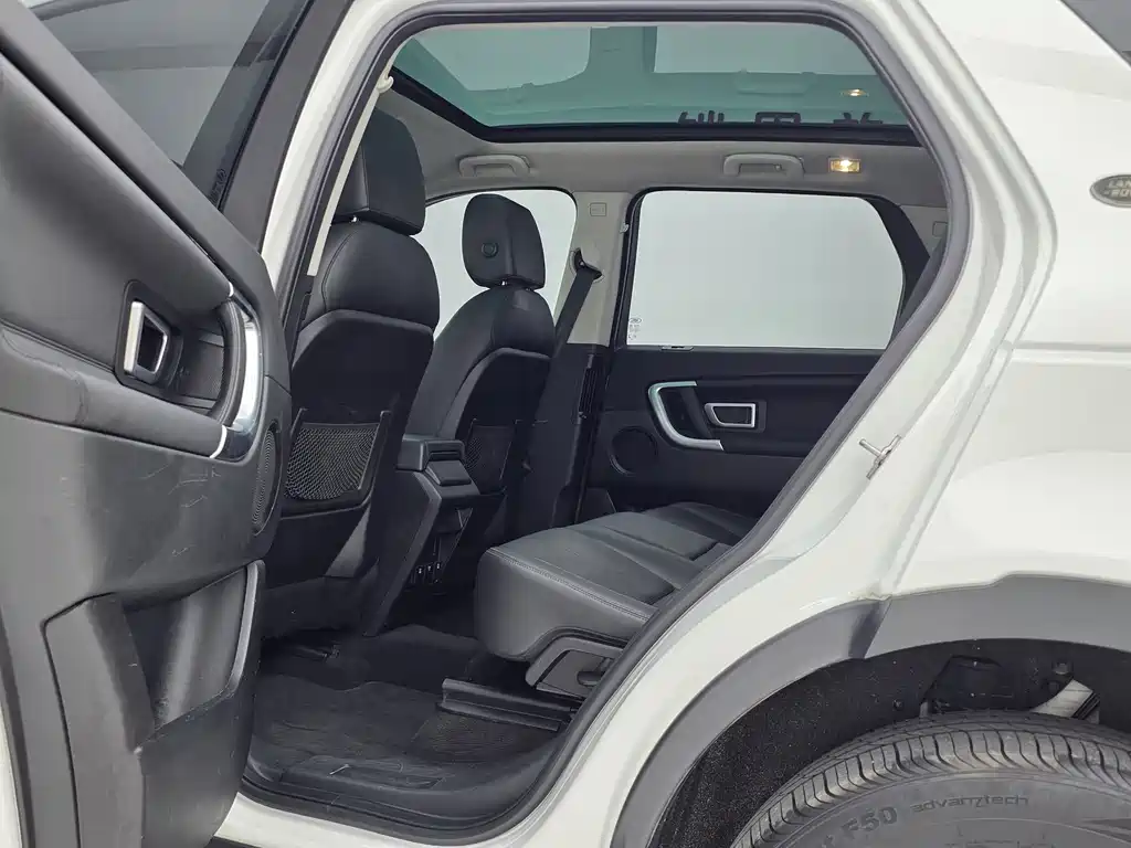 Land Rover Discovery Sport — миниатюра 8