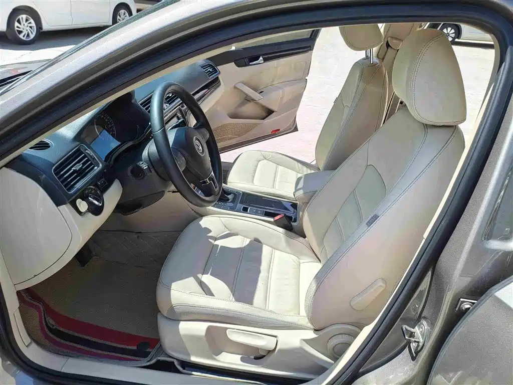 Volkswagen Passat 2011 1.4TSI DSG