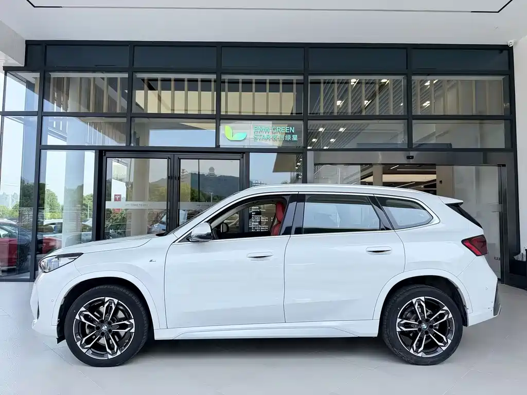 BMW X1 2023 sDrive25Li M Sport