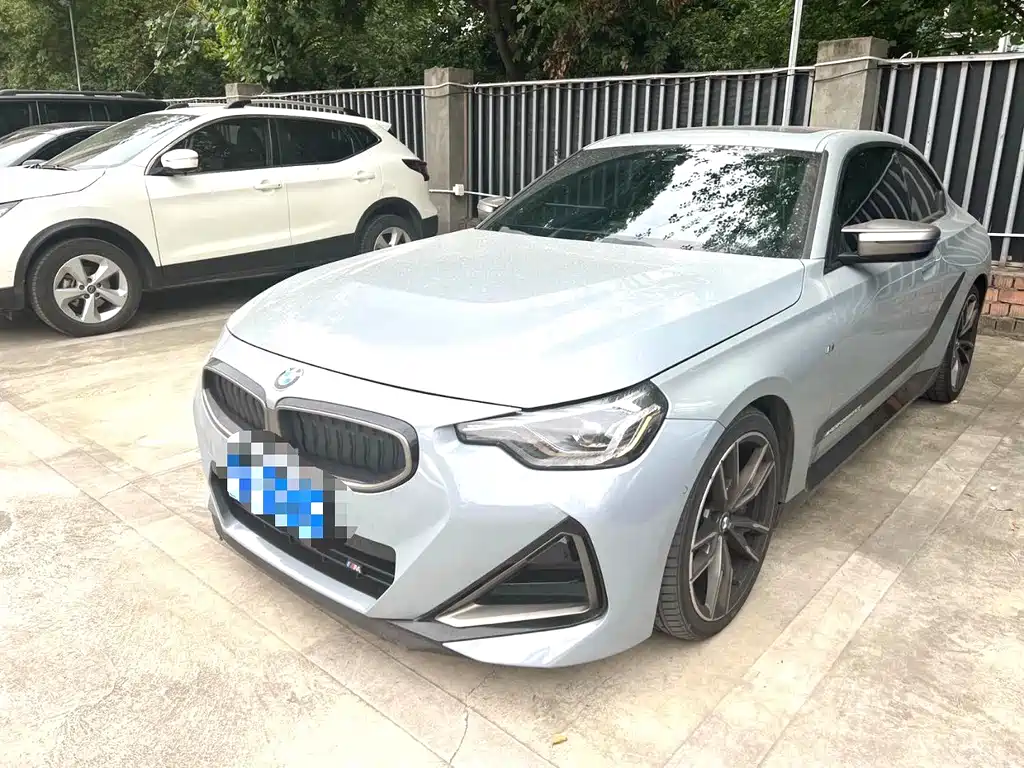 BMW M240i 2025