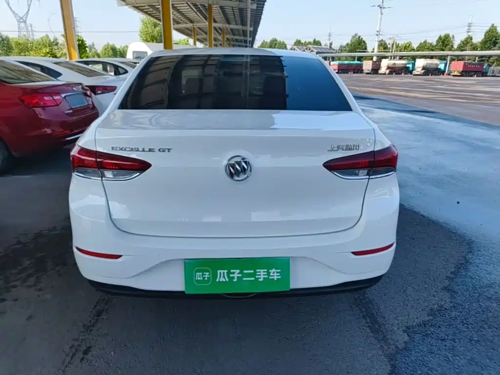Buick Excelle — миниатюра 6