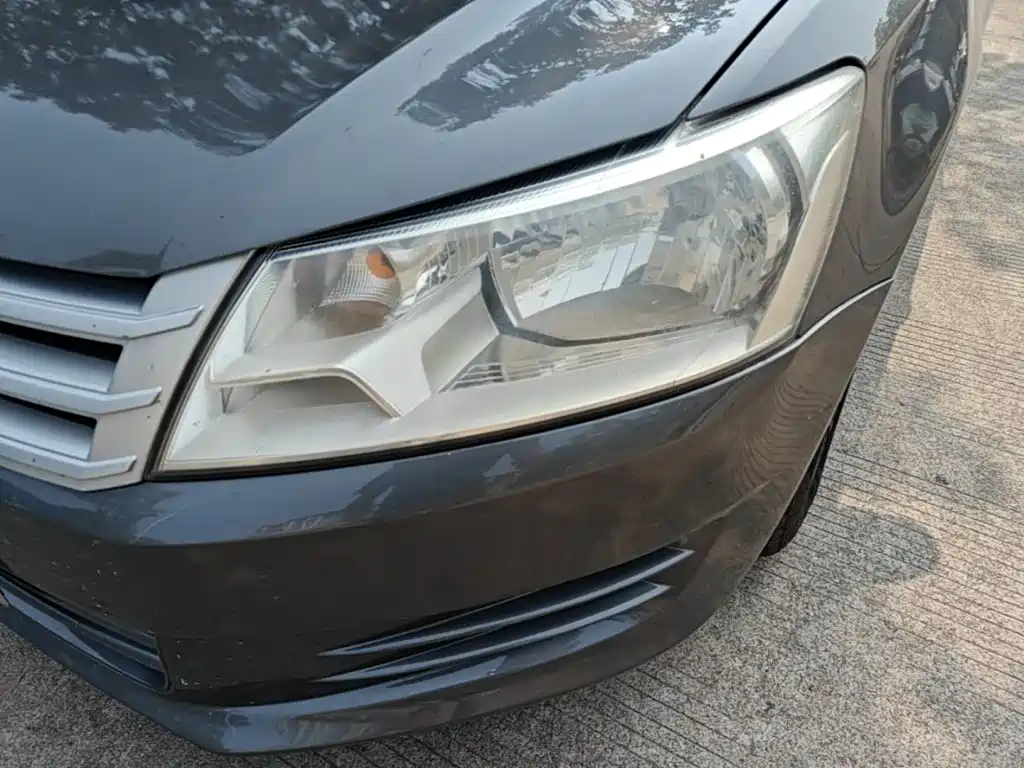 Volkswagen Santana — миниатюра 18