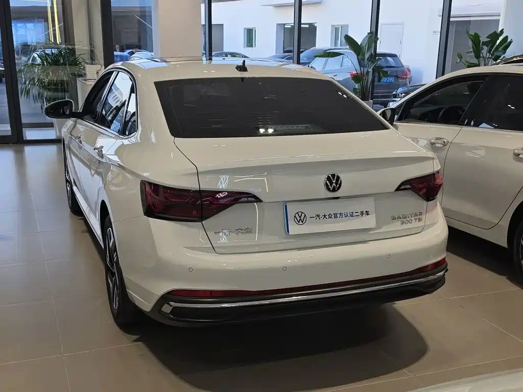 Volkswagen Sagitar — миниатюра 4