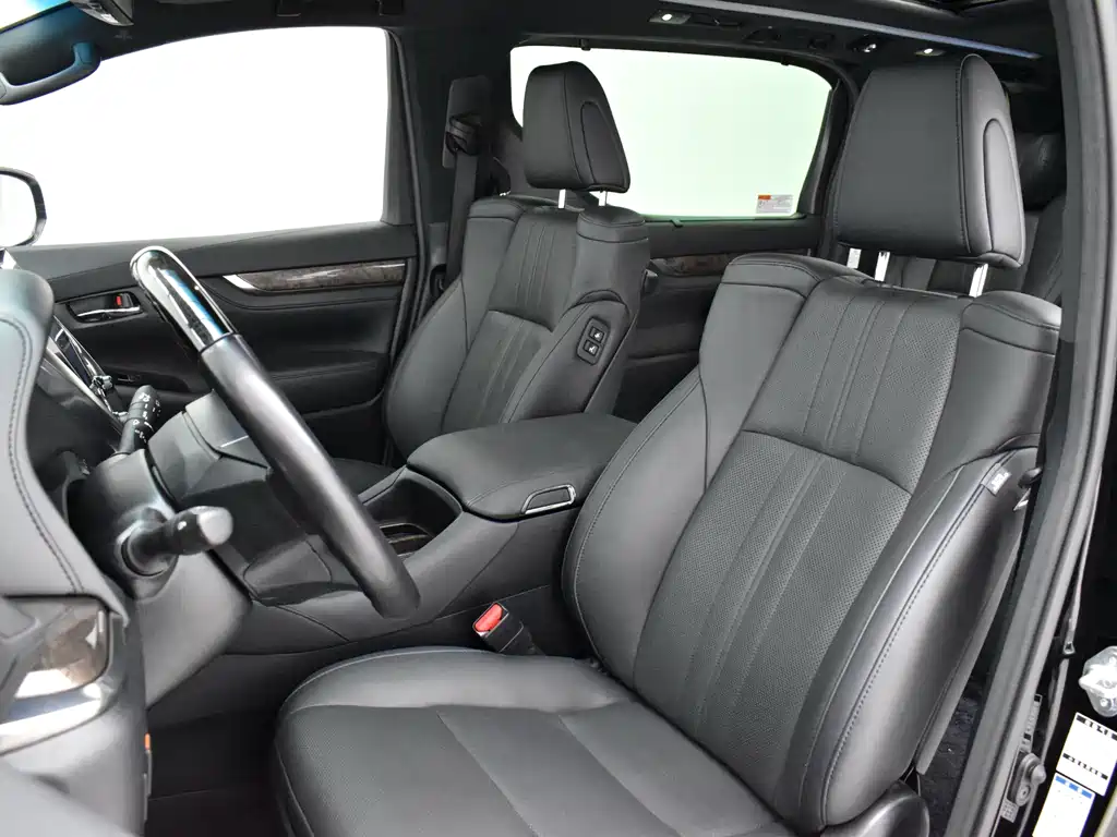 Toyota Vellfire — миниатюра 15