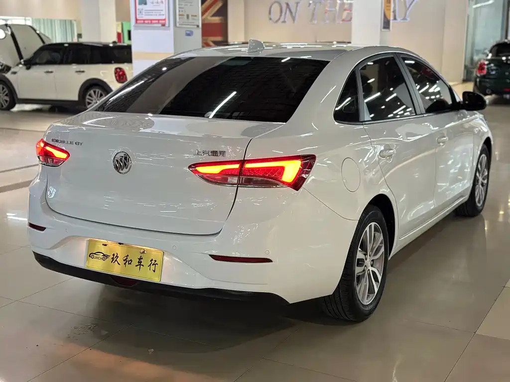 Buick Excelle — миниатюра 6