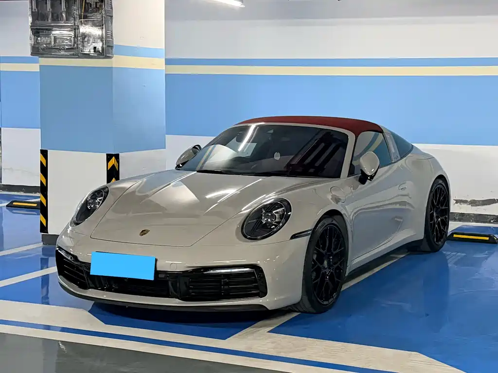 Porsche 911 2023