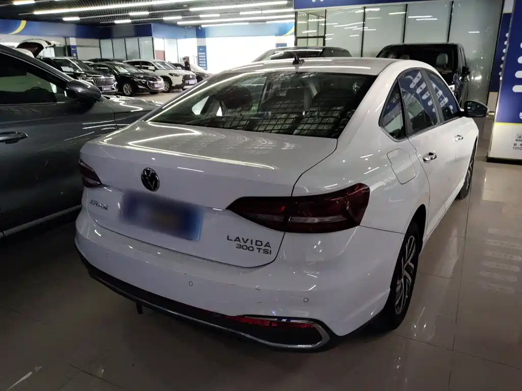 Volkswagen Lavida — миниатюра 7