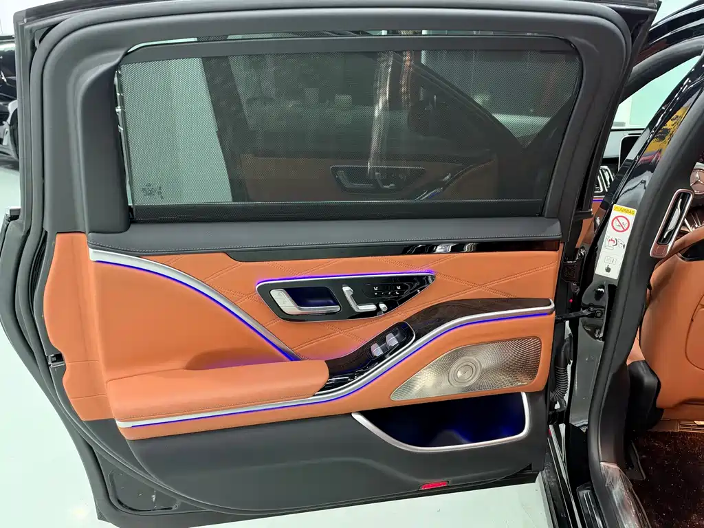 Mercedes-Benz S-Class — миниатюра 6