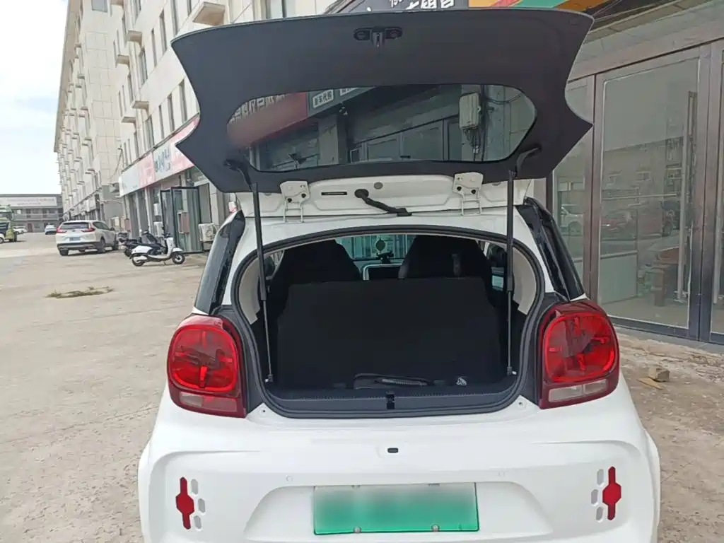 Roewe Clever — миниатюра 19