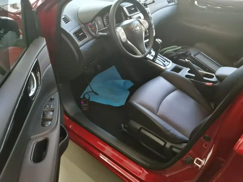 Nissan Tiida — миниатюра 16