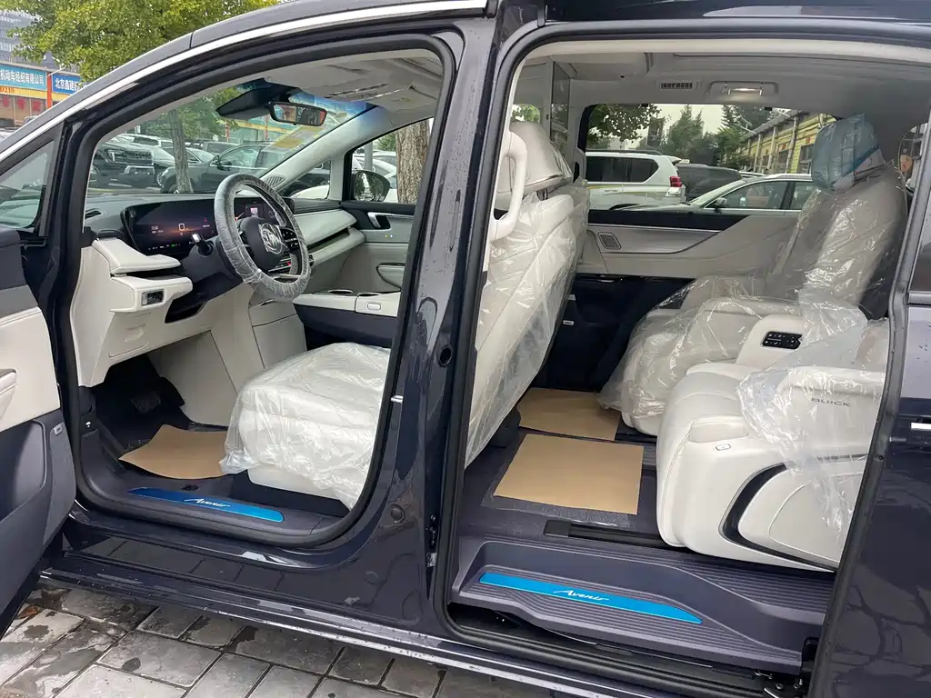 Buick GL8 Hybrid — миниатюра 19
