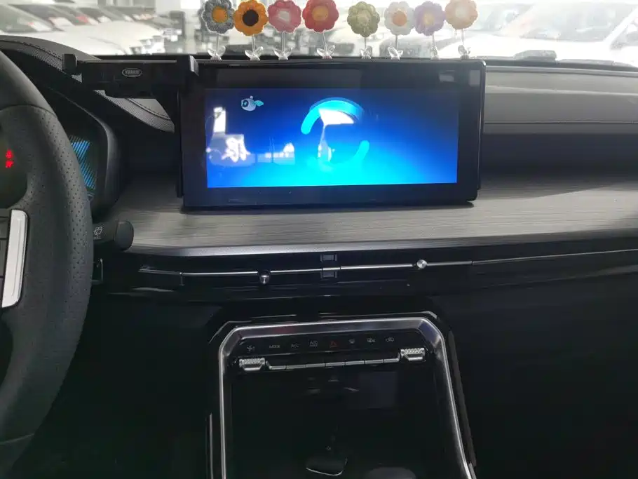 Wuling Xingchen — миниатюра 13