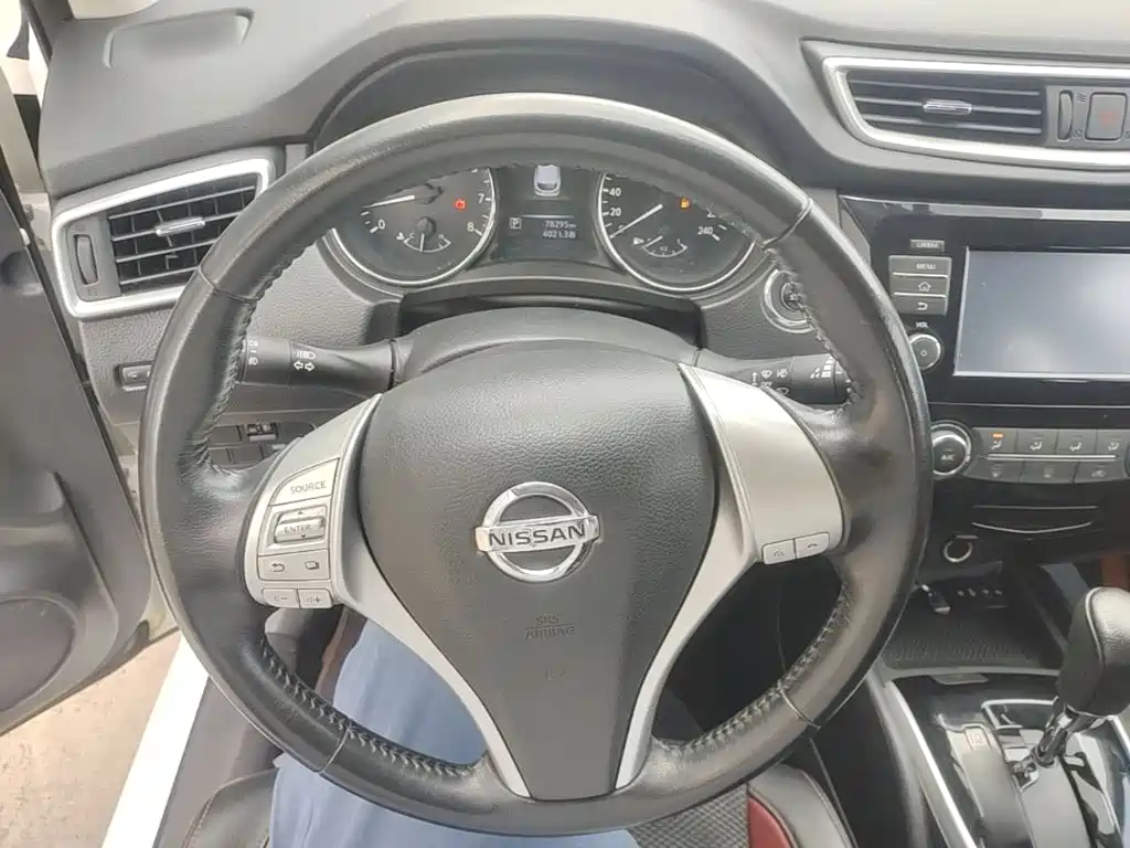 Nissan Qashqai — миниатюра 11