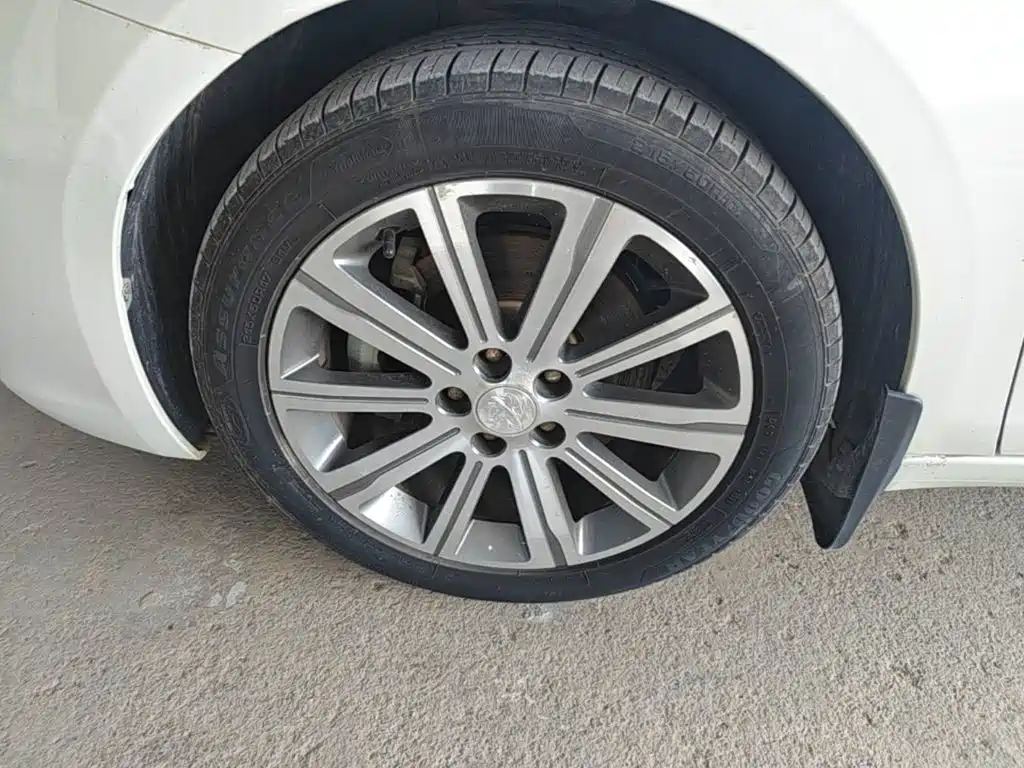 Peugeot 408 — миниатюра 23