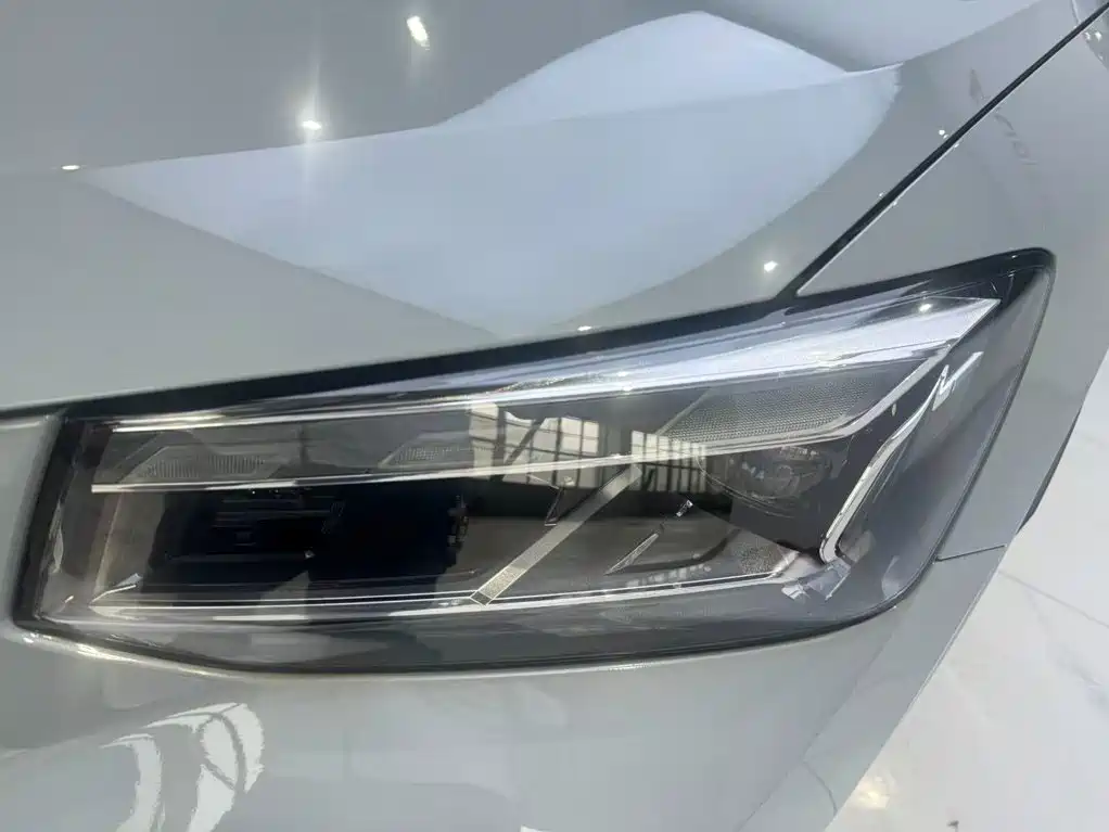 Audi Q2L — миниатюра 14
