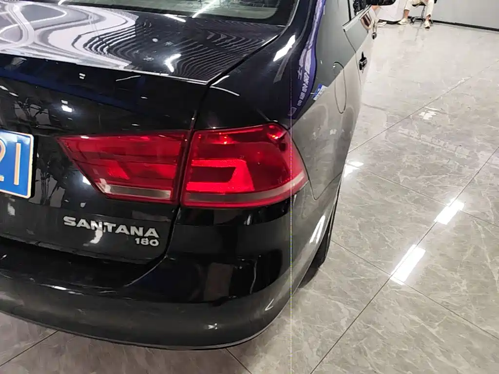 Volkswagen Santana — миниатюра 8