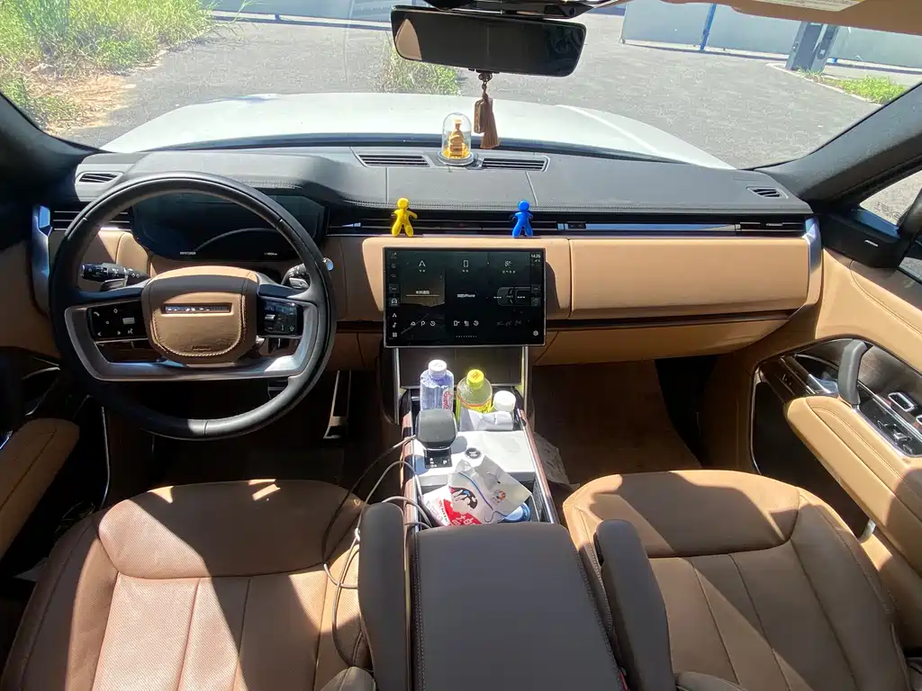 Land Rover Range Rover 2026 3.0 L6 400PS SE