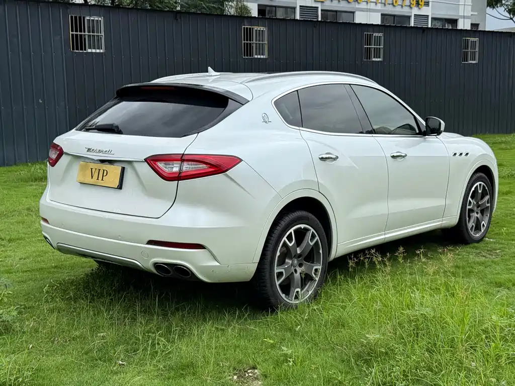 Maserati Levante — миниатюра 4