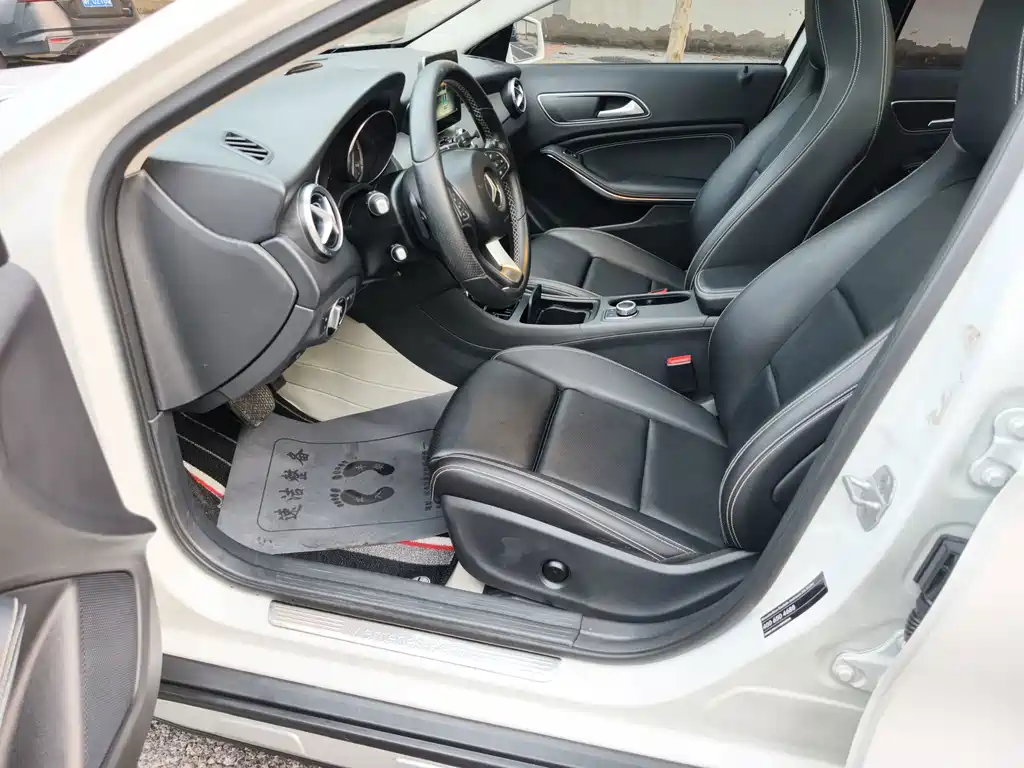 Mercedes-Benz GLA — миниатюра 7