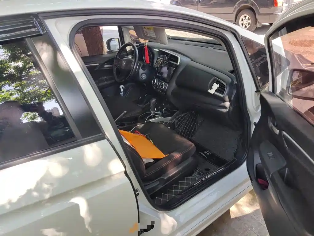 Honda Fit — миниатюра 20