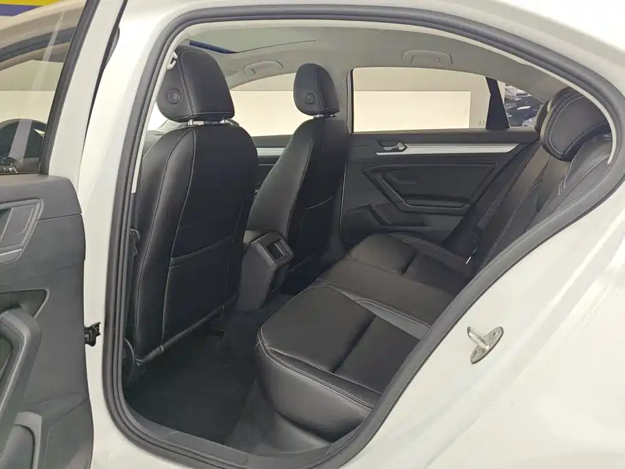 Volkswagen Lamando — миниатюра 11