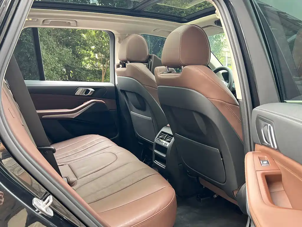 BMW X5 (Import) — миниатюра 13