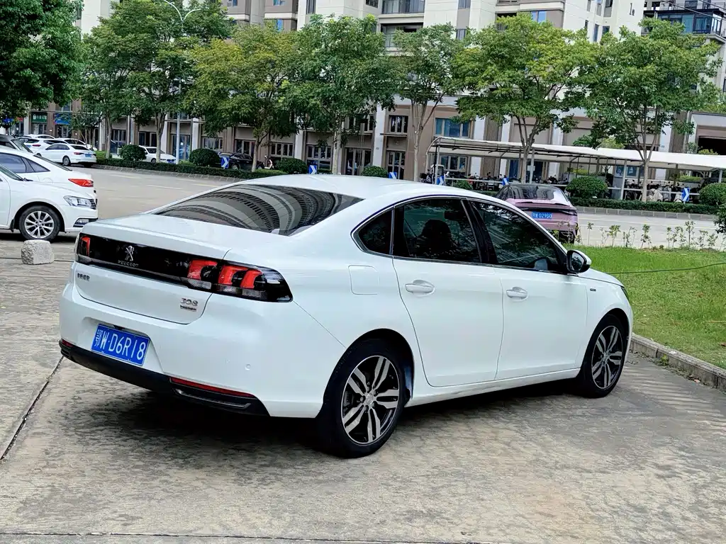 Peugeot 308 — миниатюра 4