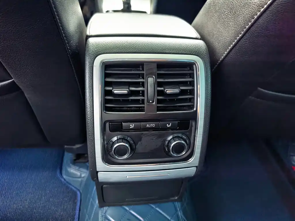 Volkswagen Passat — миниатюра 14