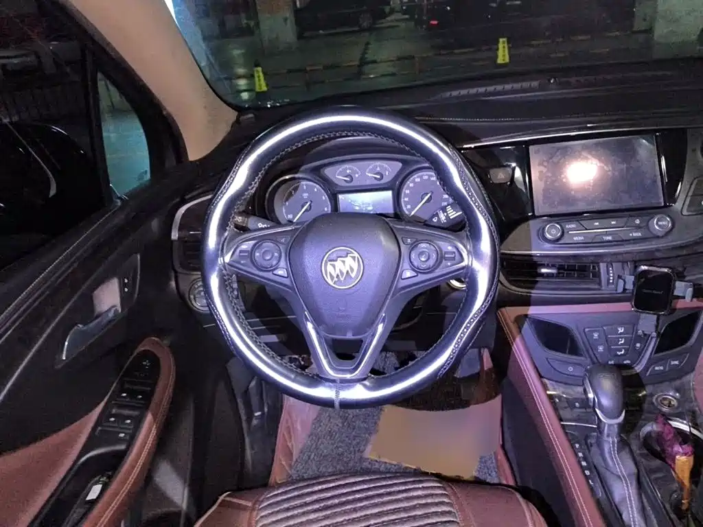 Buick Envision Plus — миниатюра 11