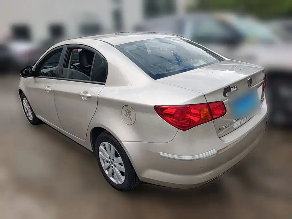 Roewe 350 — миниатюра 7