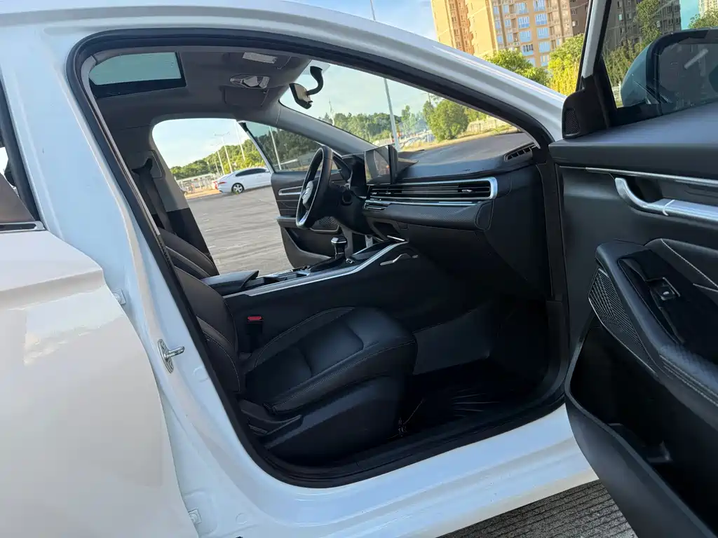 Geely Emgrand — миниатюра 19