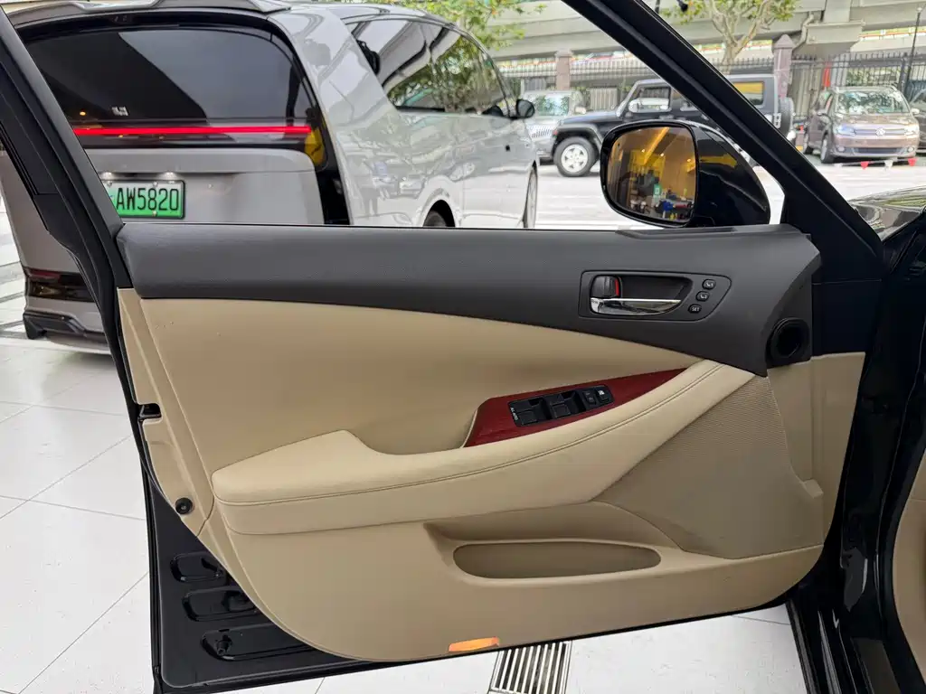 Lexus ES — миниатюра 4