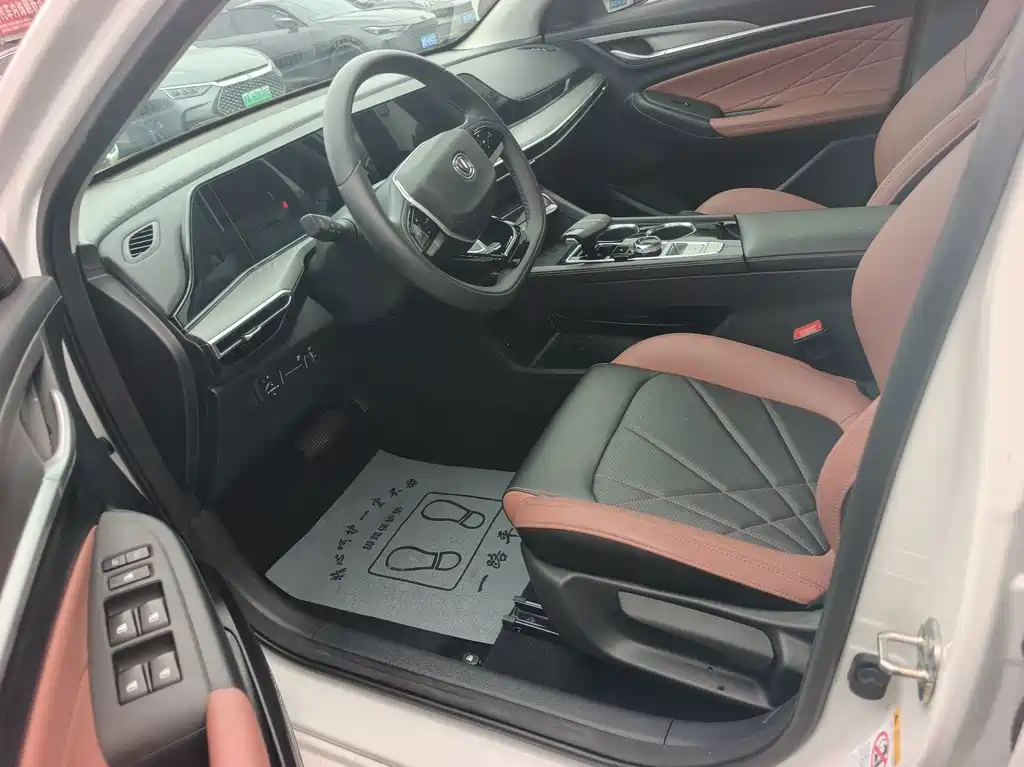 Changan Eado — миниатюра 6