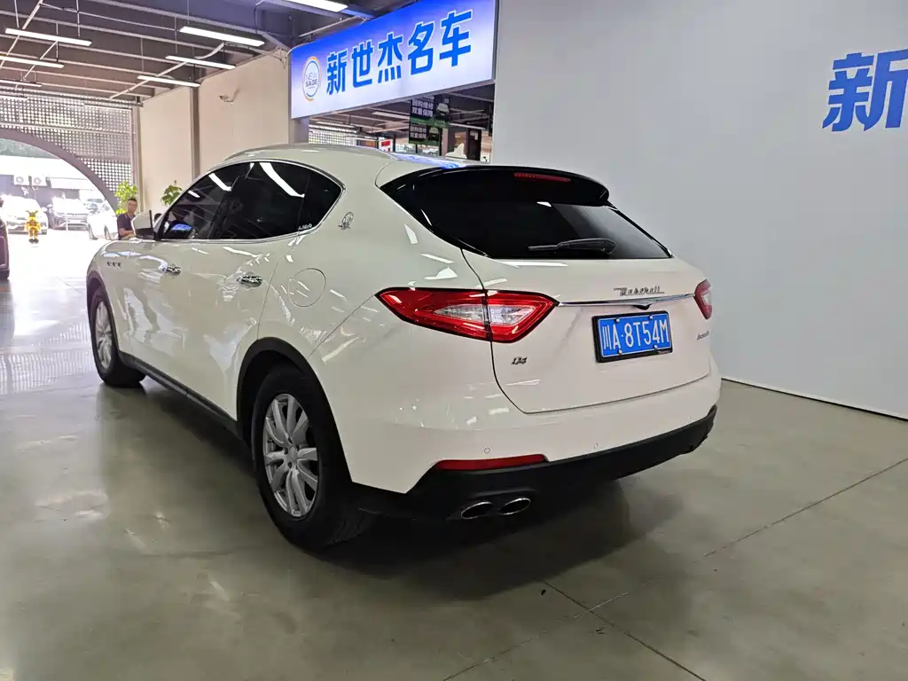 Maserati Levante — миниатюра 10