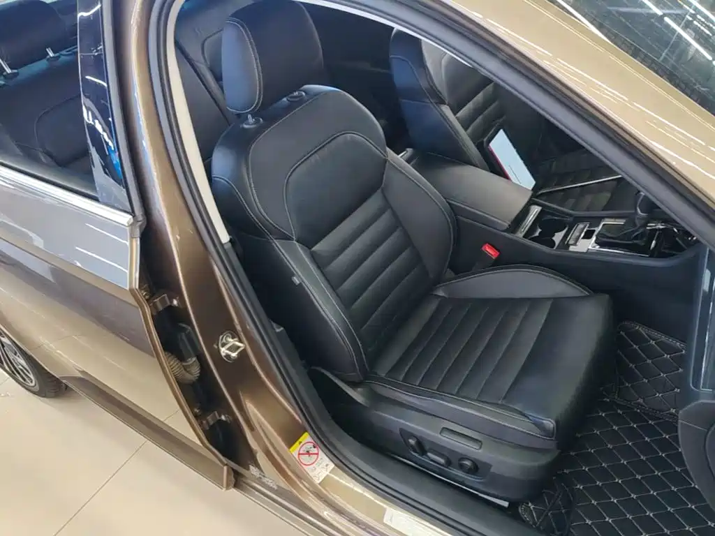 Skoda Superb — миниатюра 25
