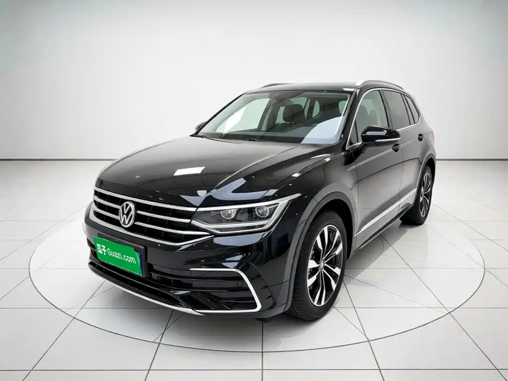 途观L 2025款 出众款 330TSI 自动两驱R-Line龙耀版 2025