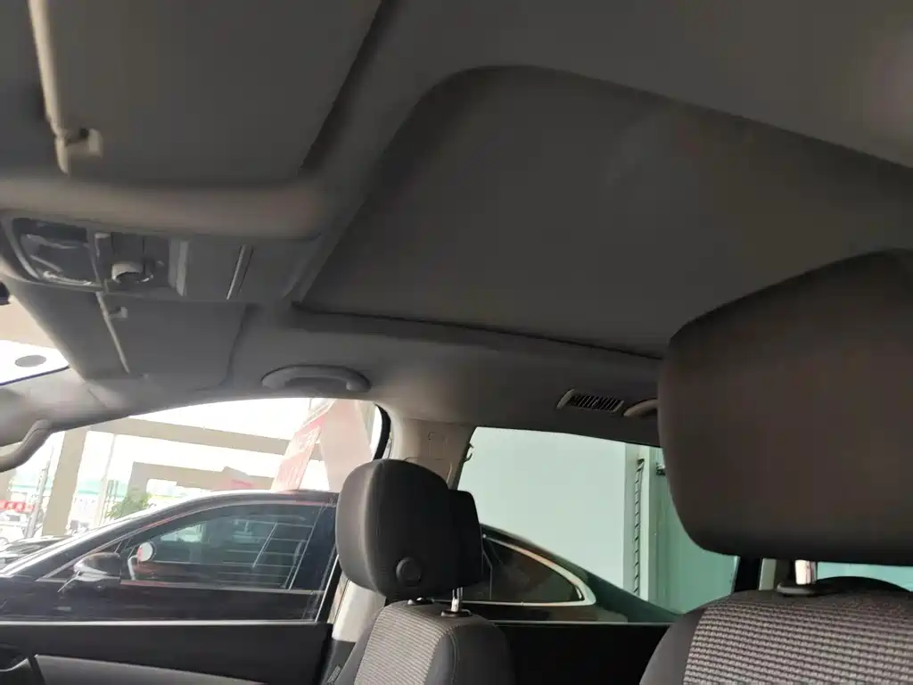 Volkswagen Sharan — миниатюра 6