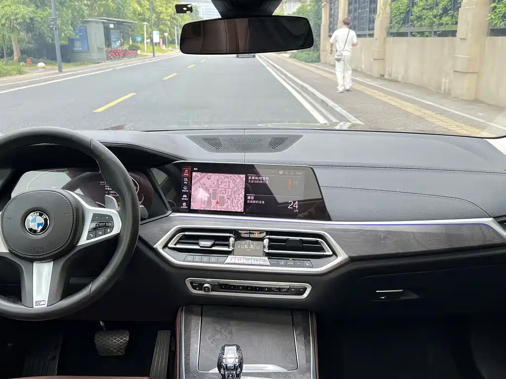 BMW X5 (Import) — миниатюра 12