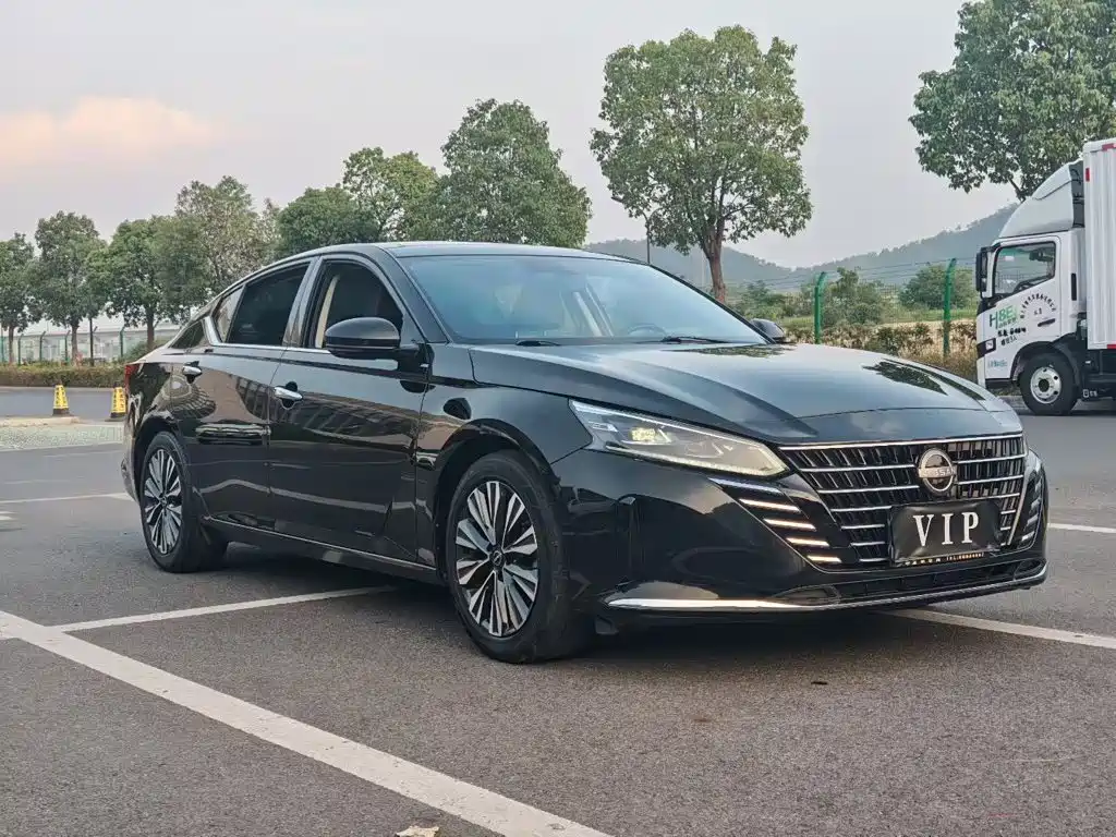 Nissan Teana — миниатюра 7