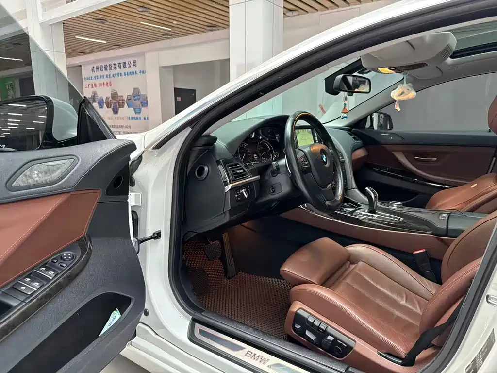 BMW 6 Series — миниатюра 9