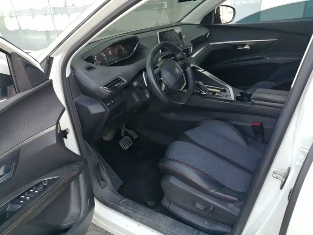 Peugeot 4008 — миниатюра 16