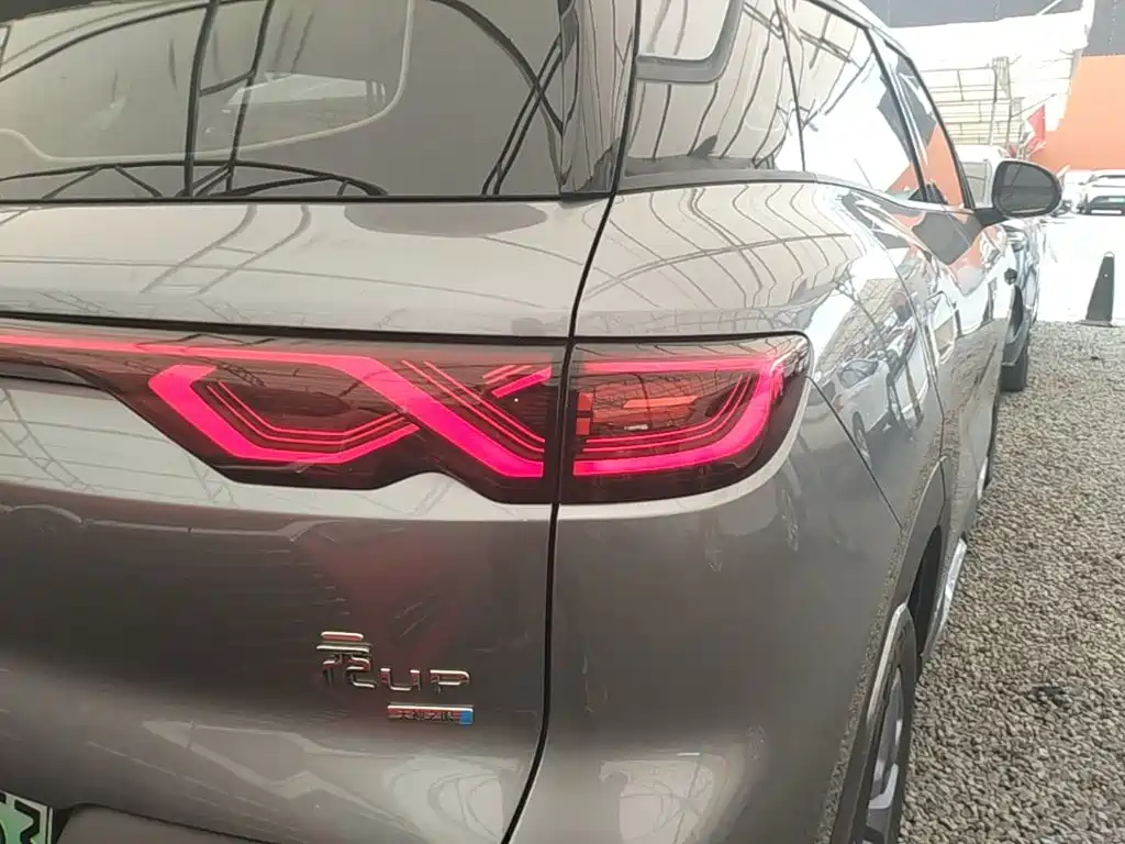 BYD Yuan UP — миниатюра 8