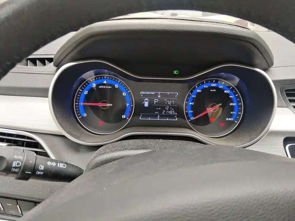 Geely Vision — миниатюра 4