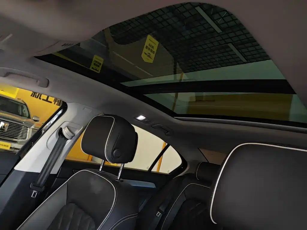 Volkswagen Magotan PHEV — миниатюра 18