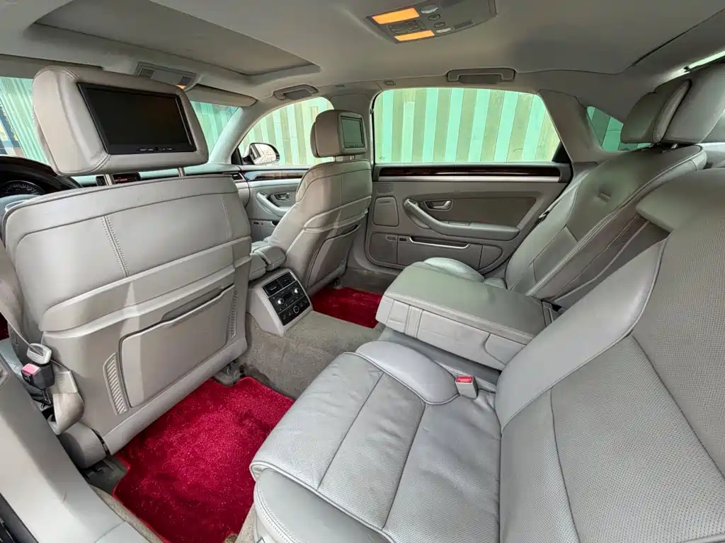 Audi A8 — миниатюра 8