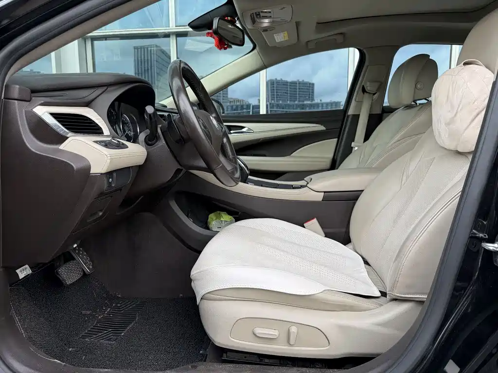 Buick LaCrosse — миниатюра 6
