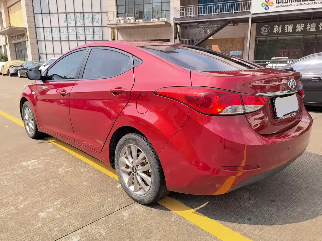 Hyundai Elantra Langdong — миниатюра 5
